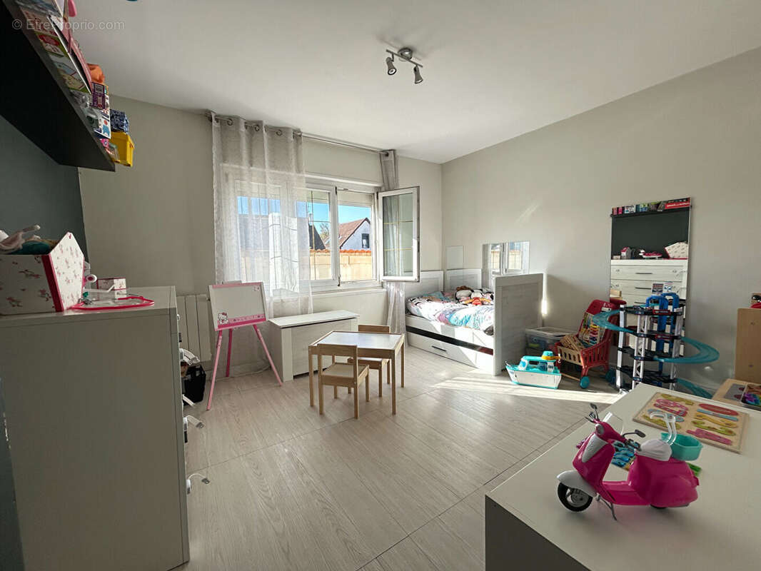 Maison à SAINT-BRICE-SOUS-FORET