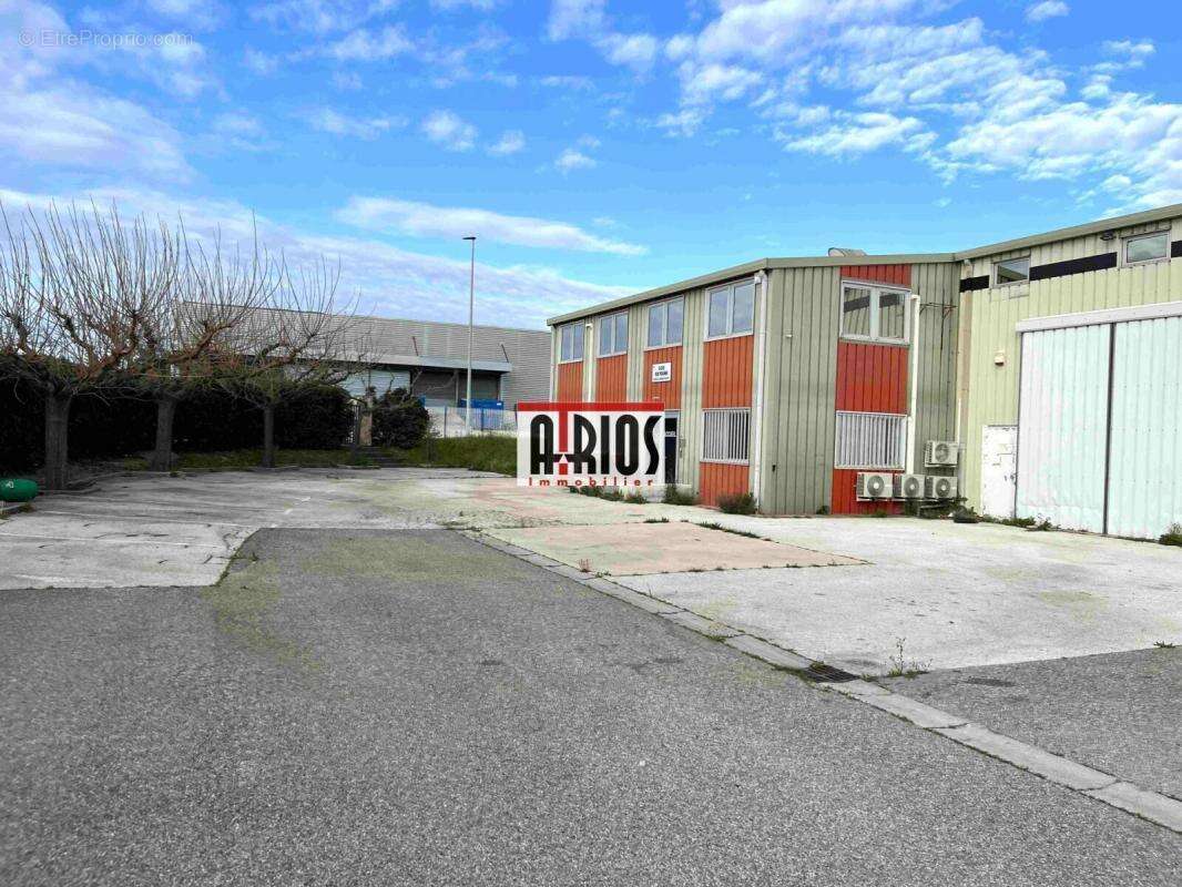 Commerce à LA FARLEDE