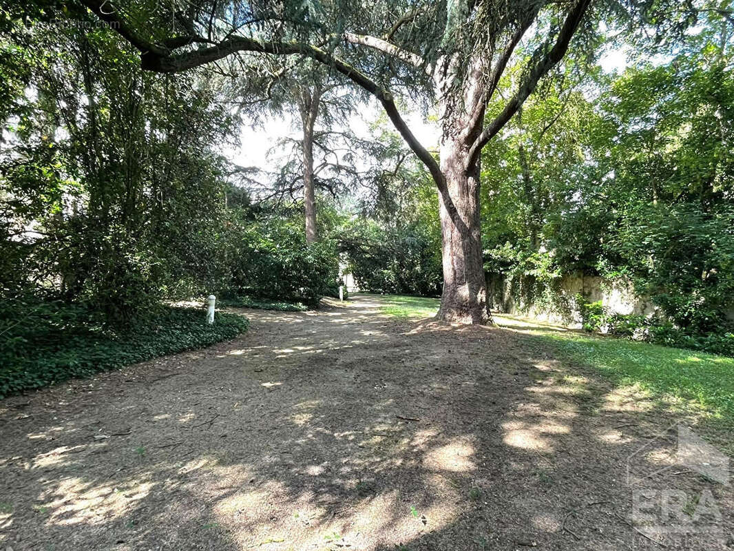 Studio lumineux avec terrasse ? Idéal investissement à Rennes - photo 7