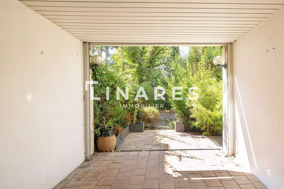 LE PATIO VERT - Appartement T3 de 101 m2 - Terrasse - Jardin - 13008 - photo 2
