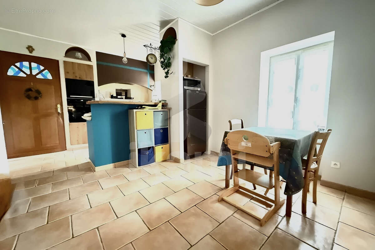 Maison à SAINT-BONNET-DE-CHAVAGNE