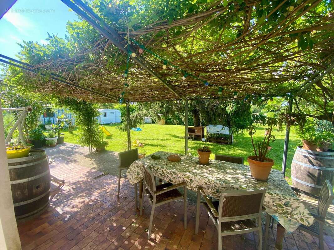 Photo 8 - Maison à SAINT-SEURIN-DE-PRATS