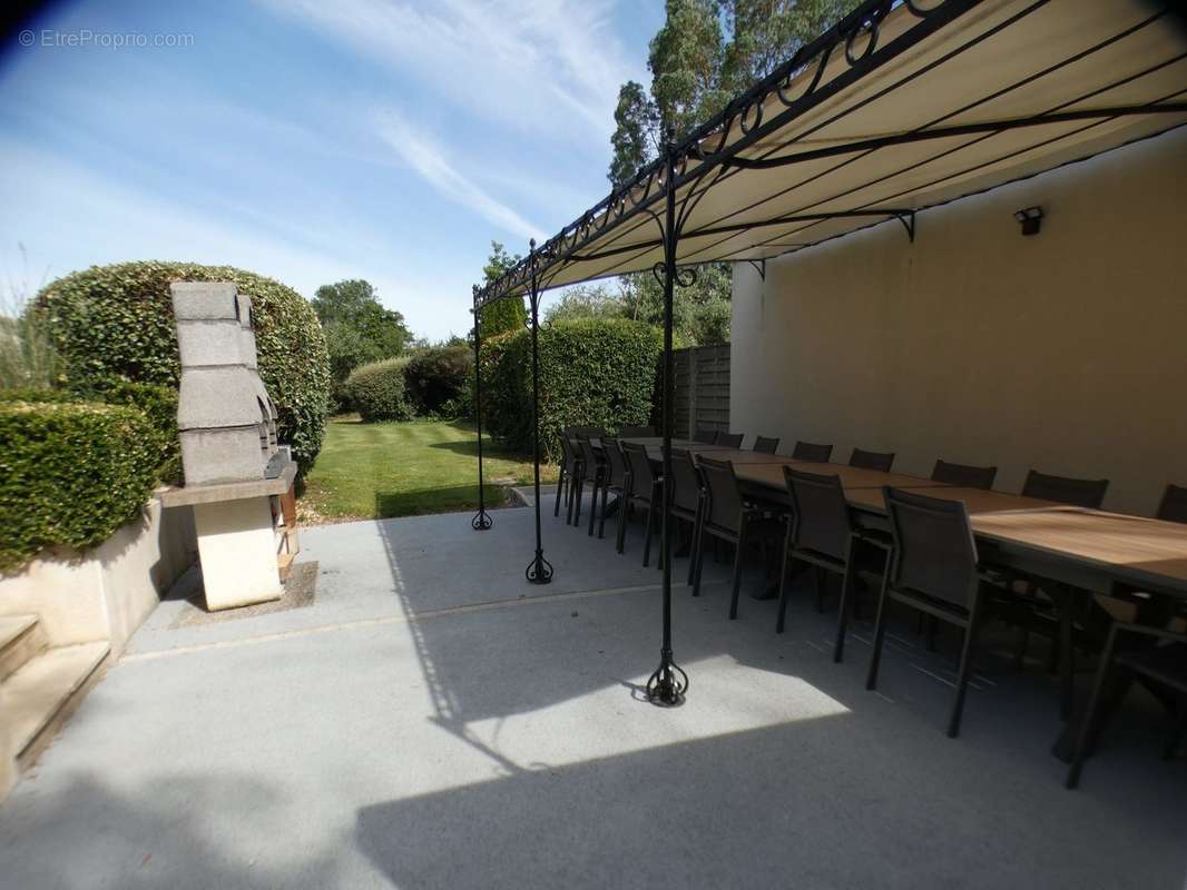 Maison à LA CAILLERE-SAINT-HILAIRE