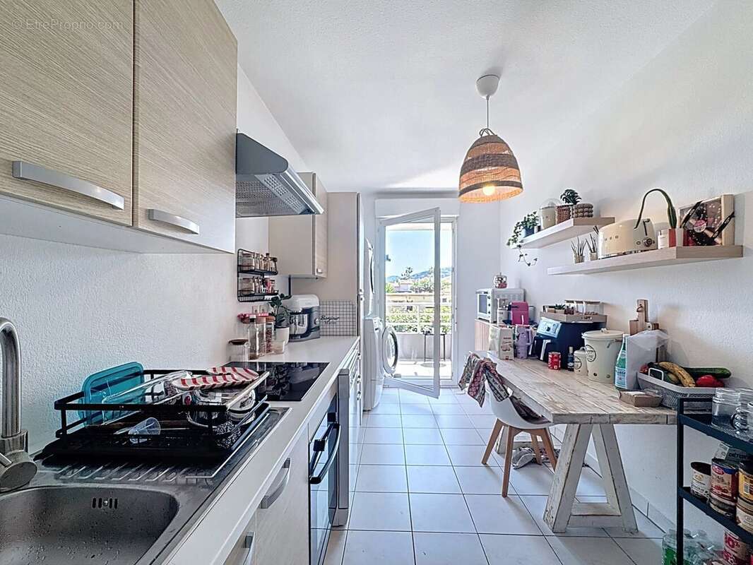 Appartement à MANDELIEU-LA-NAPOULE
