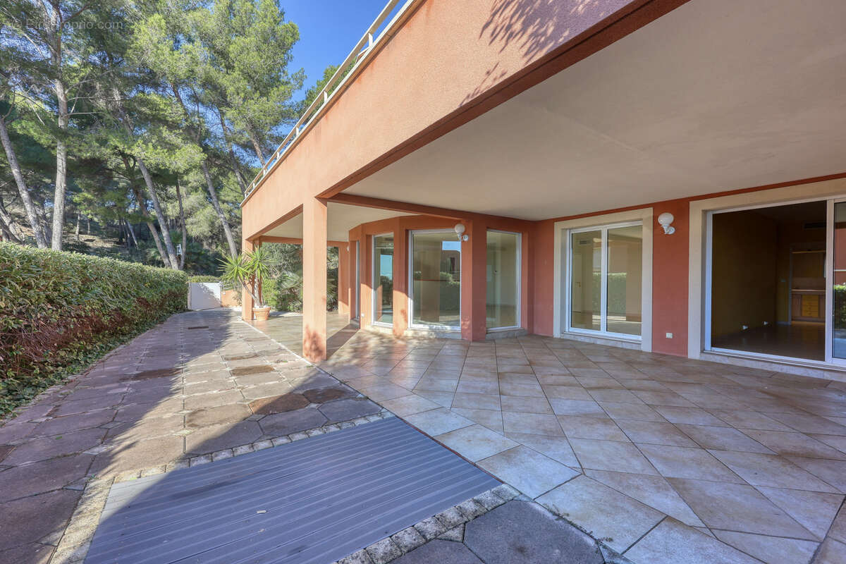 Appartement à SANARY-SUR-MER