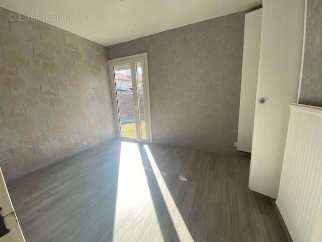 chambre 1 - Maison à LES SABLES-D&#039;OLONNE