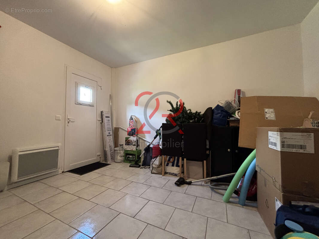 Découvrez votre futur chez vous à Saint-Yzan-De-Soudiac : - photo 12