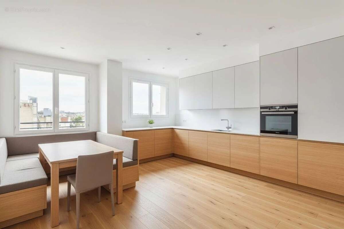 Appartement à PARIS-12E