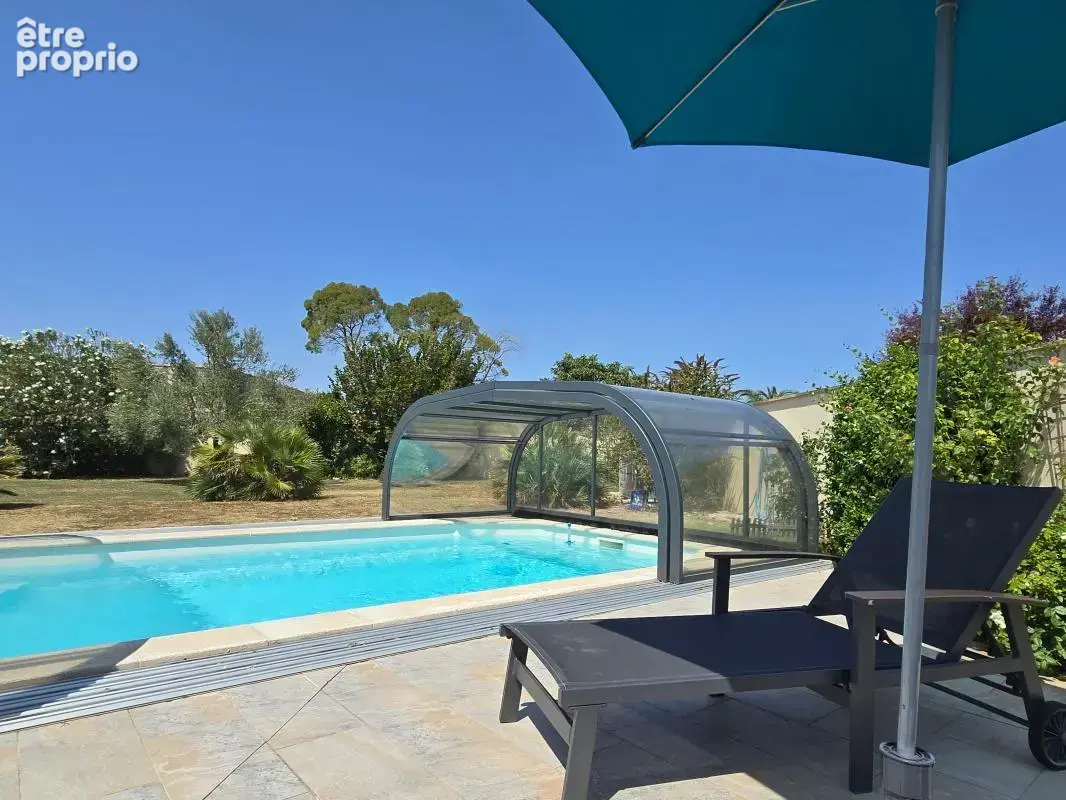 Maison À Vendre T5 piscine, jacuzzi, dépendance, garage - photo 2