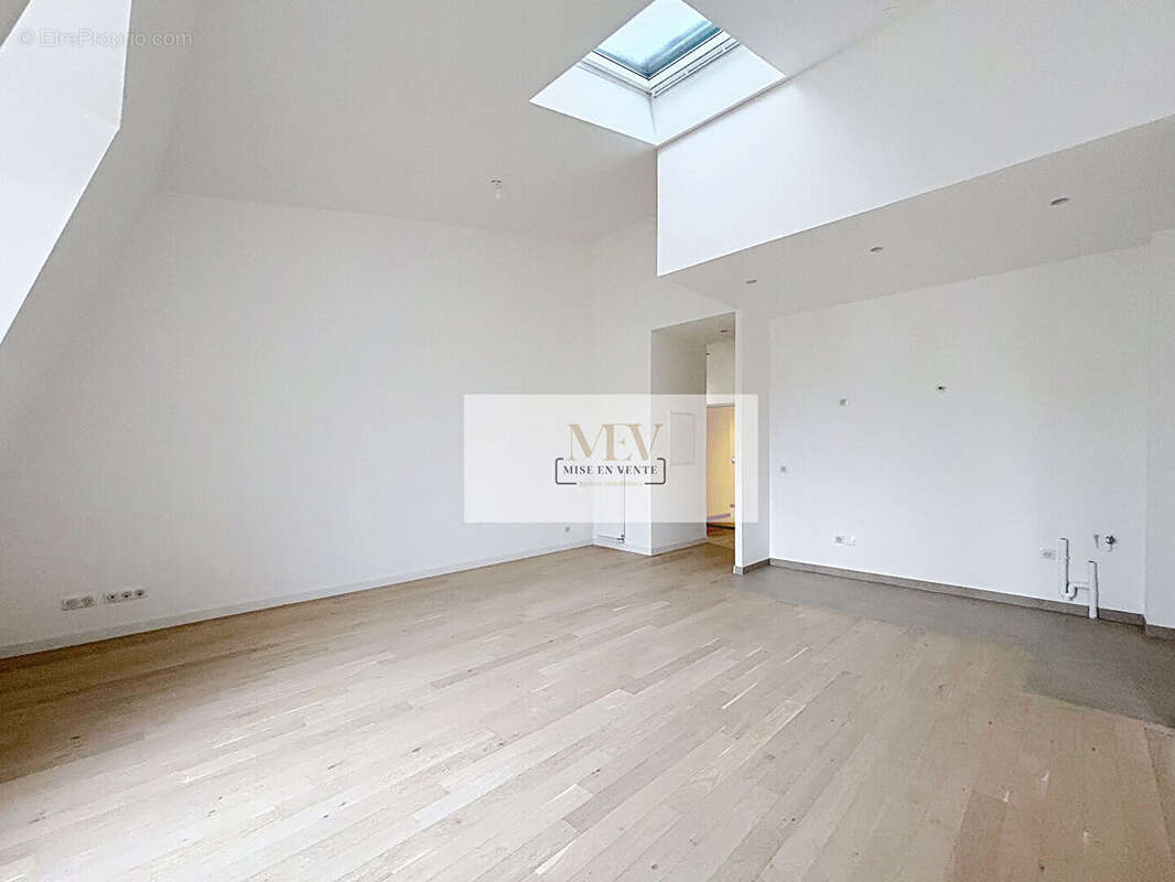 Appartement à LE PERREUX-SUR-MARNE