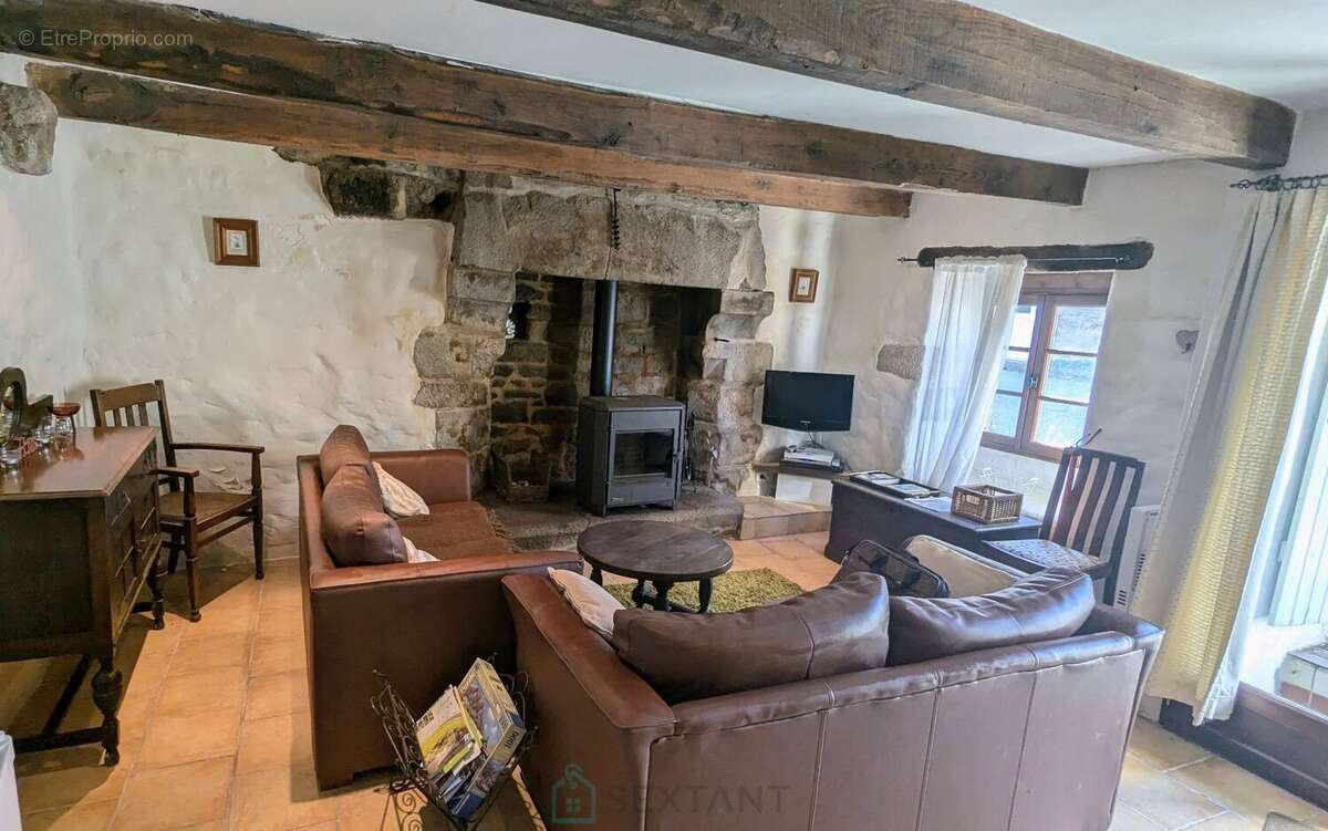 Charmante maison en pierres à deux pas du centre historique de Guémené-sur-Scorff - photo 3