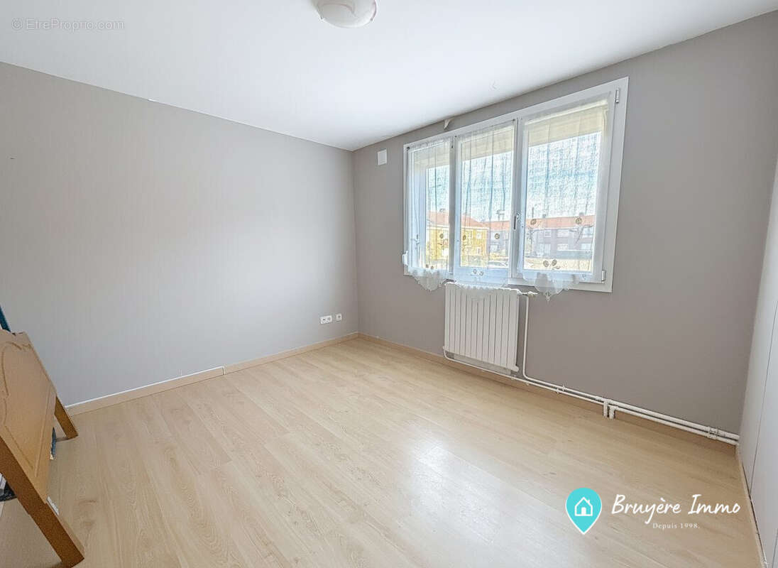 Maison à AULNOYE-AYMERIES