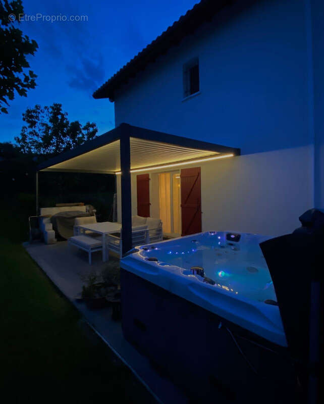 Maison à BASSUSSARRY