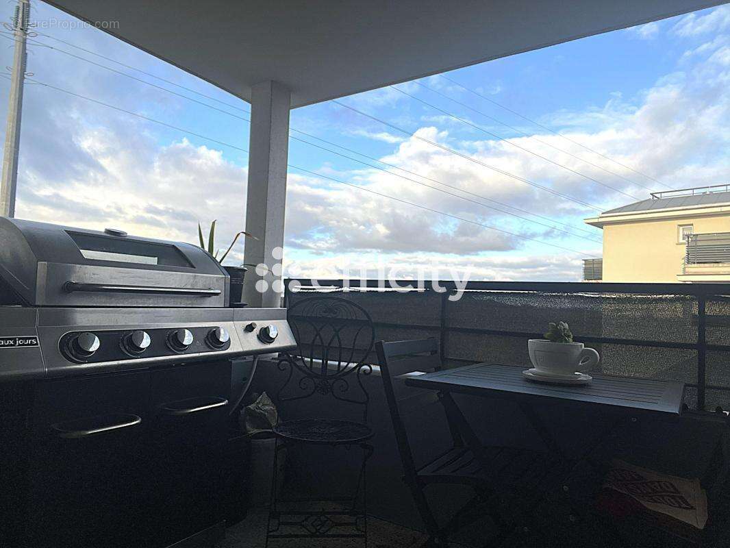 Appartement à ELANCOURT