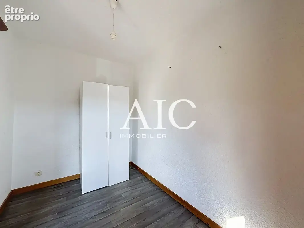 Idéalement situé proche du centre   2 pièces avec balcon et panorama Mont-Blanc - photo 5