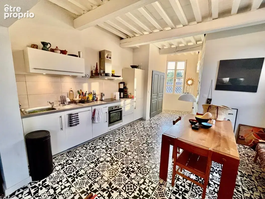 Centre d'Uzès, beau duplex rénové et climatisé - photo 2