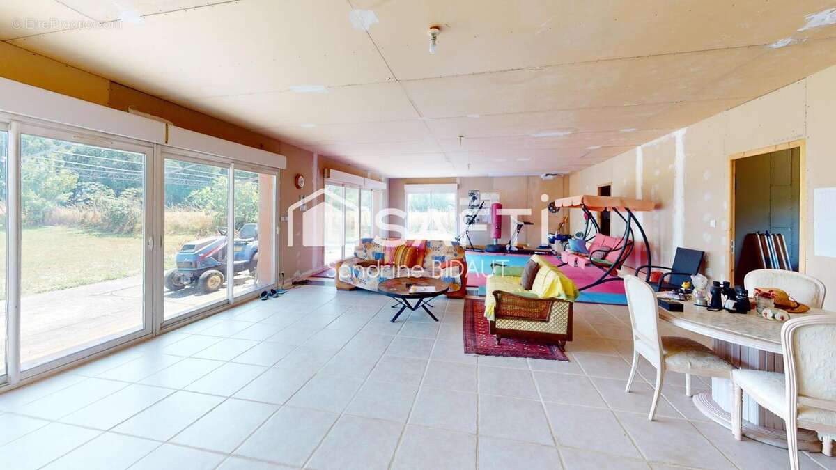 Photo 3 - Maison à SAINT-TRIVIER-DE-COURTES