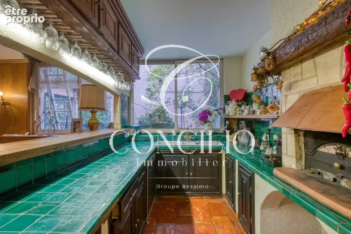 Paris 18e – Maison de caractère avec extérieur – 191,80 m² Carrez - photo 10