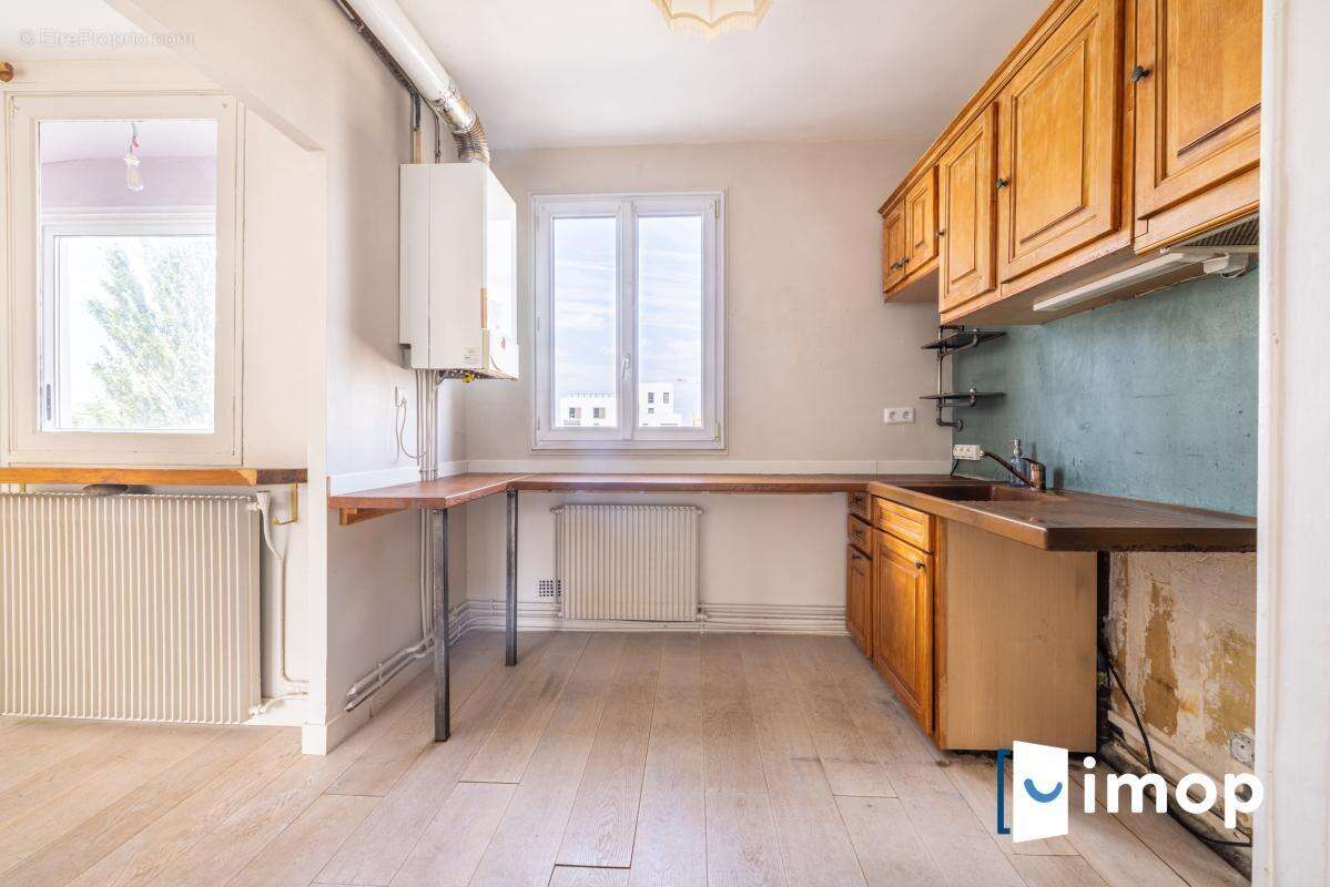 Aubervilliers – 70m² lumineux 3 pièces avec box et cave, à 7 min métro 12 et 7 - photo 9