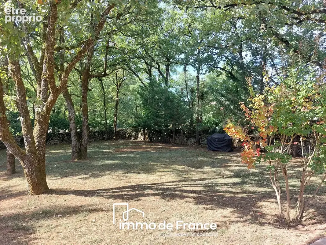 Maison de plain-pied avec piscine sur un terrain de 2 478 m² - photo 16