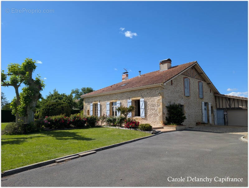 Maison à SAINT-AGNET