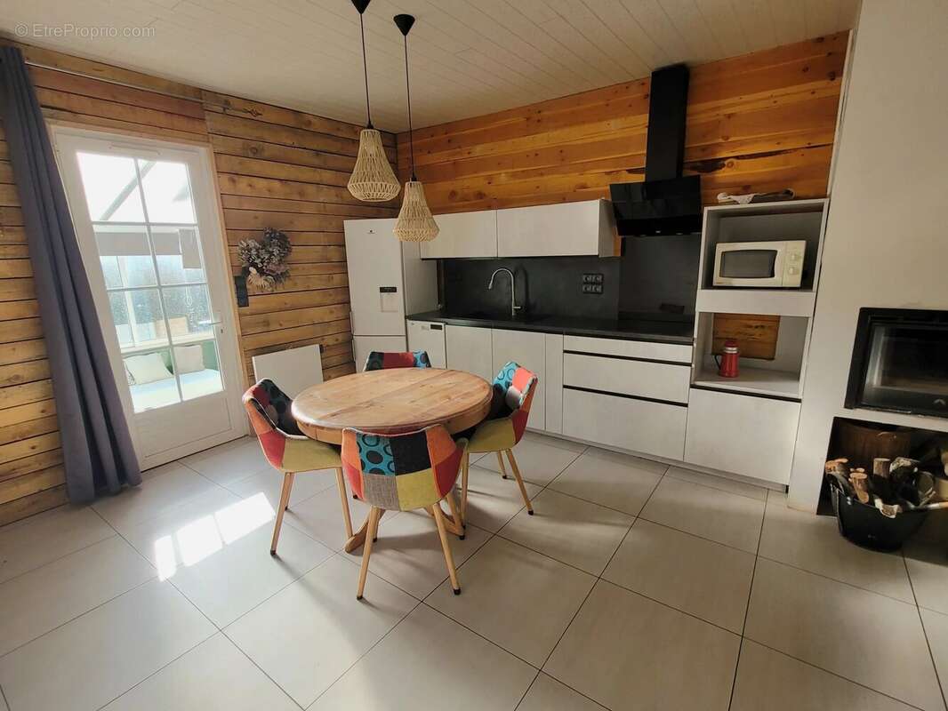 Maison à SAINT-SEBASTIEN-D'AIGREFEUILLE