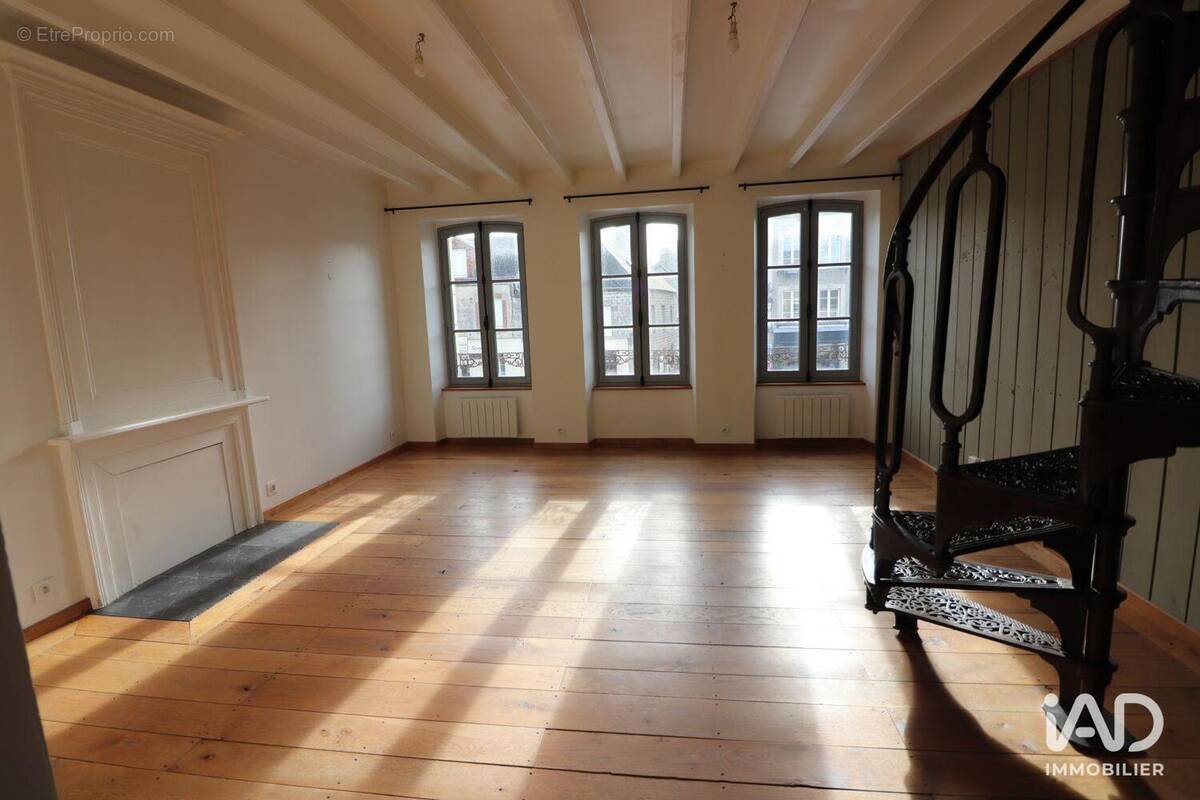 Photo 1 - Commerce à BARFLEUR