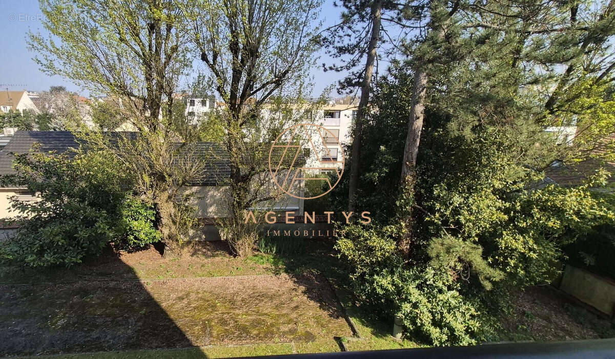 Appartement à LE PERREUX-SUR-MARNE