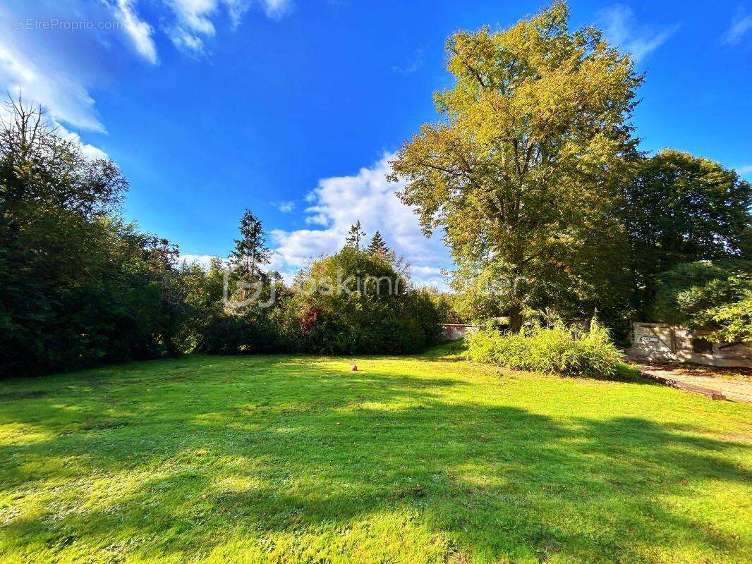 Maison à SAINT-LEGER-EN-YVELINES