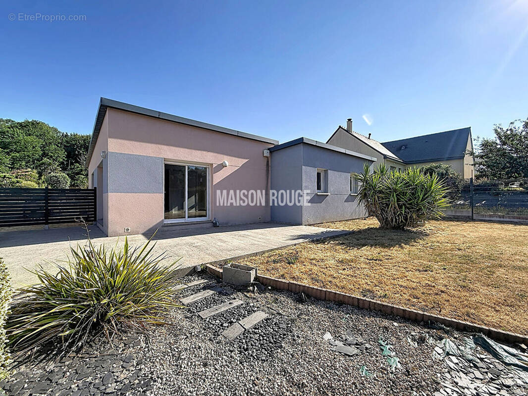 Maison à BAGUER-PICAN