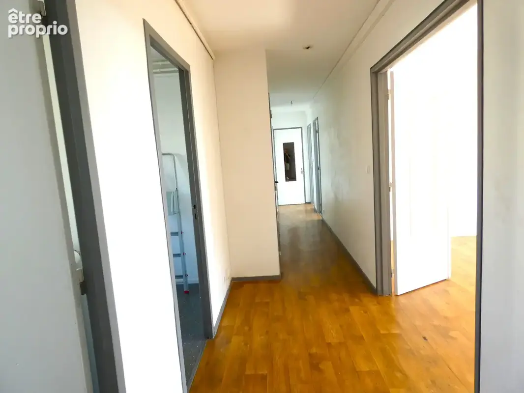 Appartement traversant de 108 m2, vue dégagée - photo 6