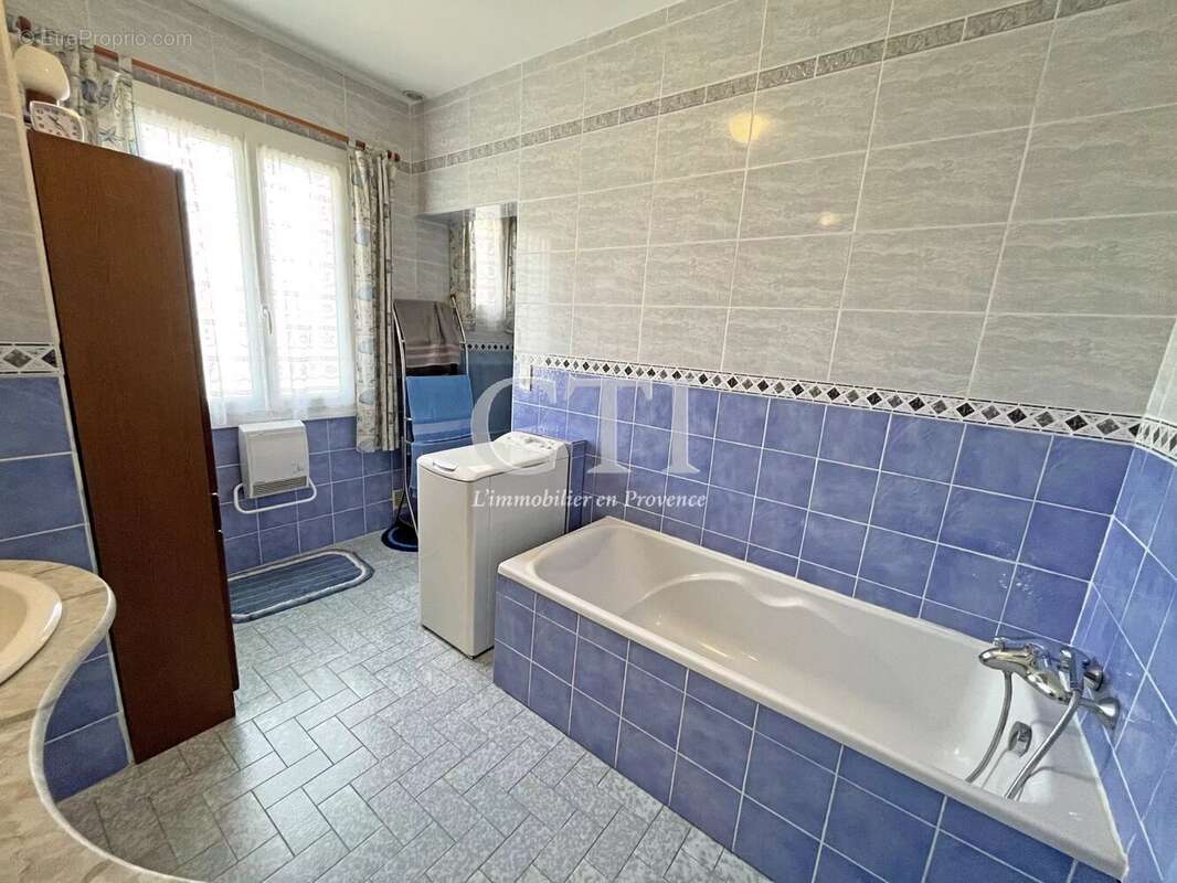 Maison à VAISON-LA-ROMAINE