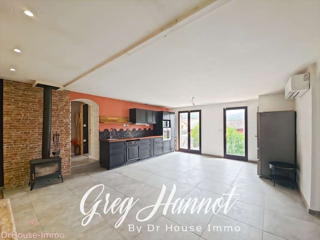 Maison 88 m² à Sainte-Anastasie-Sur-Issole  - photo 47