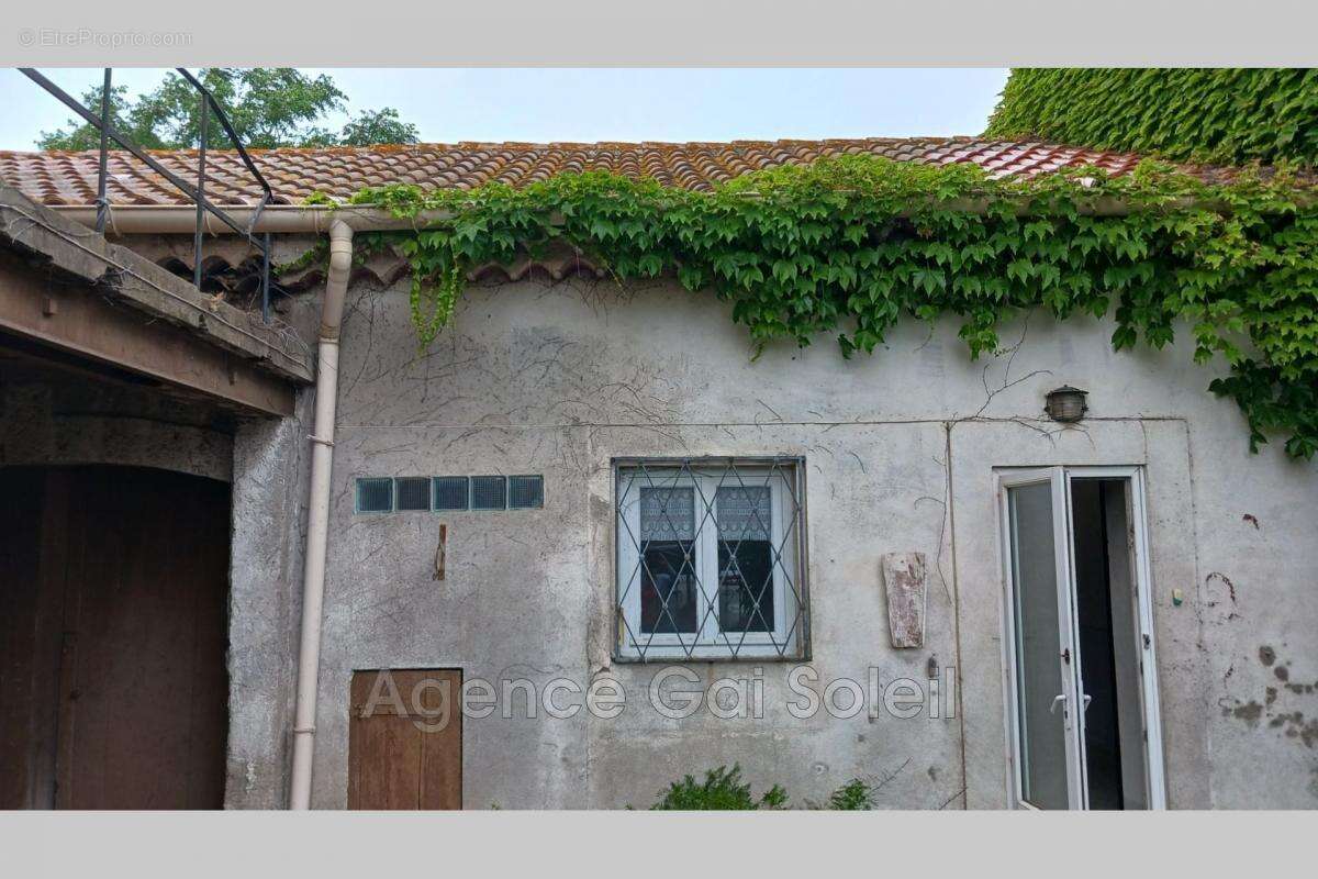 Maison à NISSAN-LEZ-ENSERUNE