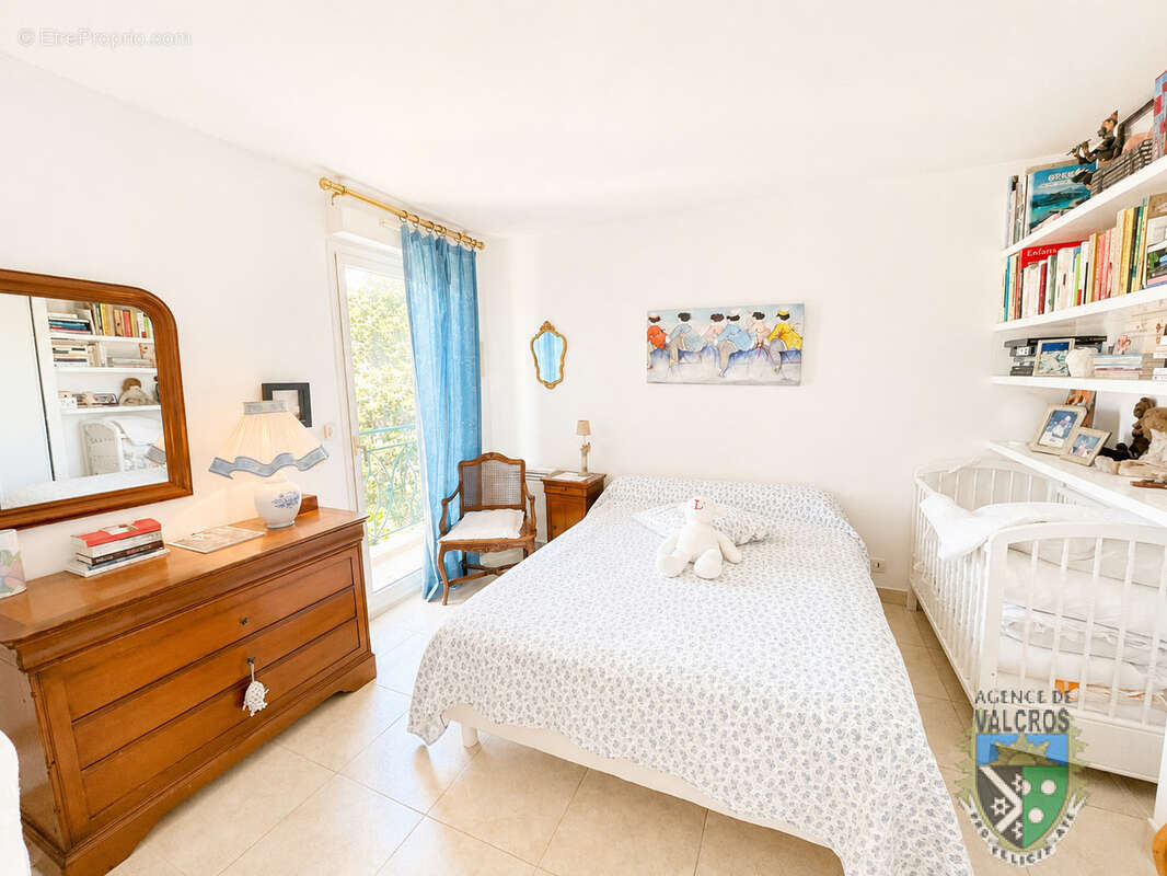 Appartement à CARQUEIRANNE