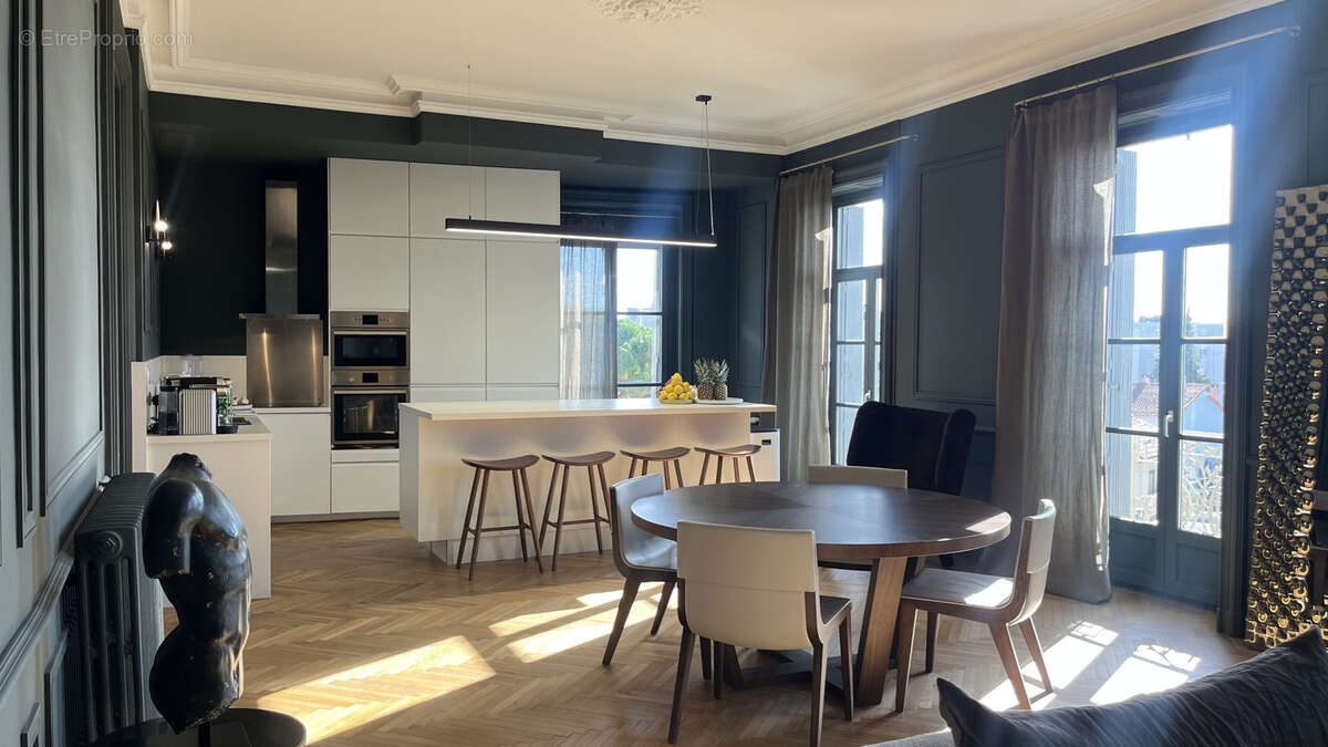 Appartement à NIMES