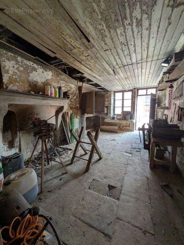 Maison à CIREY-LES-MAREILLES