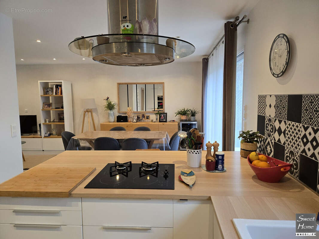 Maison à MAGNY-LES-HAMEAUX