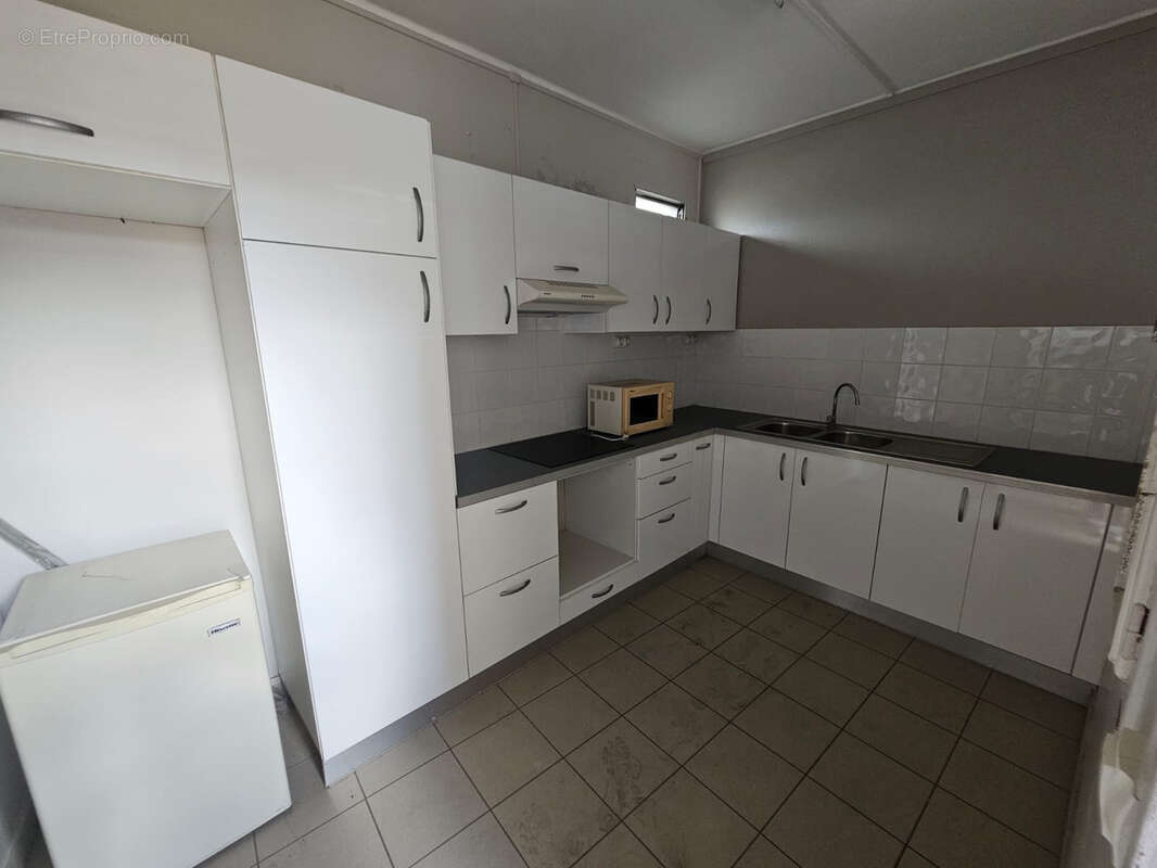 Commerce à FORT-DE-FRANCE