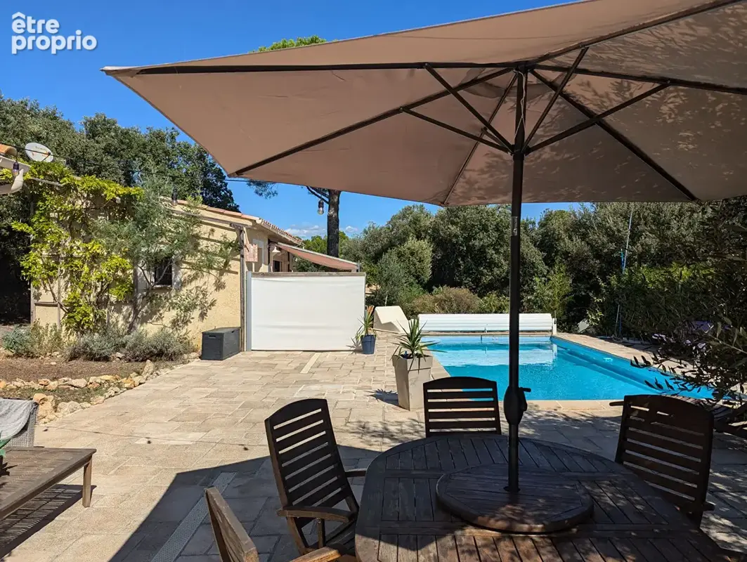 SILLANS LA CASCADE, maison 5 pièces avec dépendances, piscine et garage - photo 4