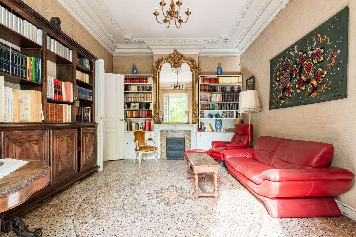 Maison à MARSEILLE-8E