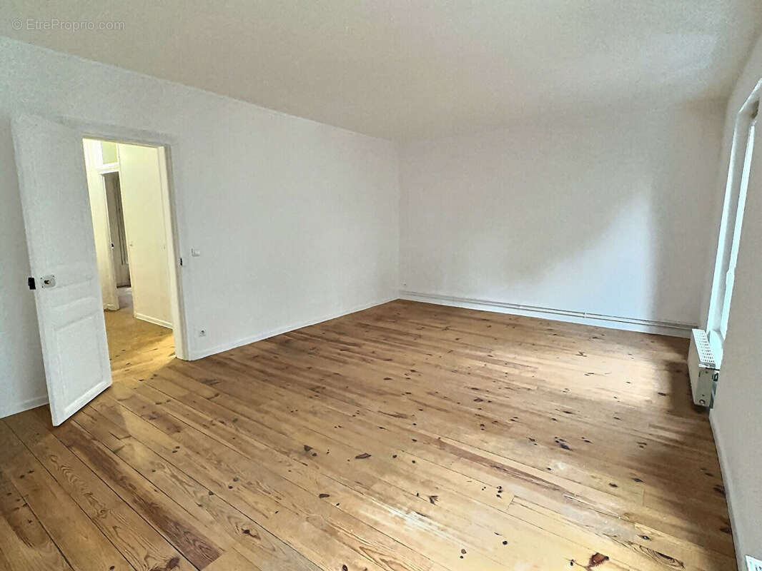 Appartement à IVRY-SUR-SEINE