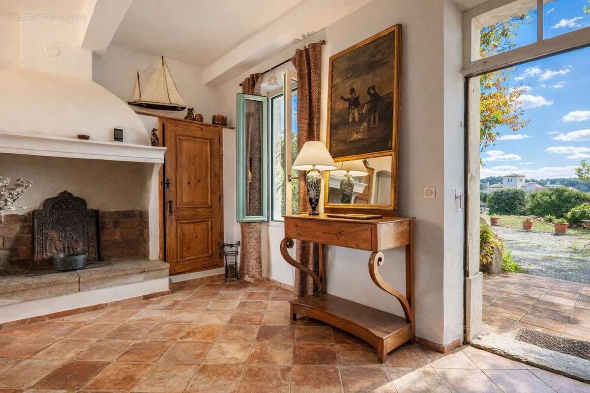 Maison à LE CASTELLET