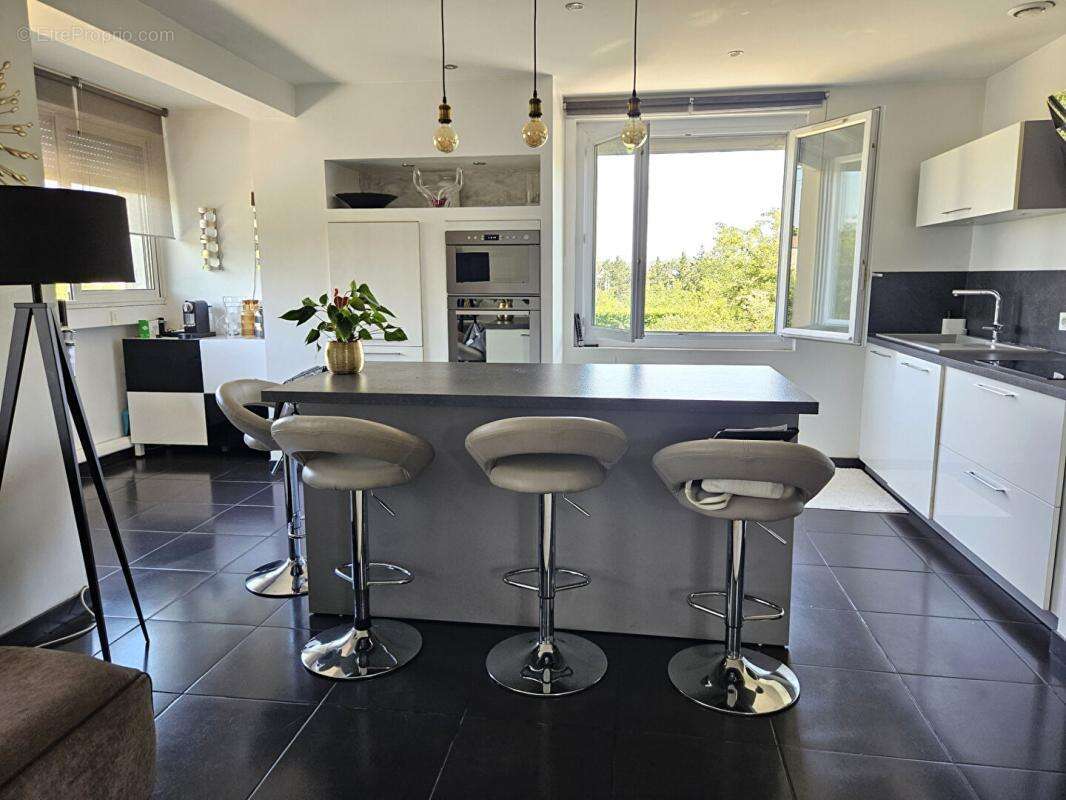 Maison Saint Genis Laval 4 pièce(s) 105 m2 - photo 7