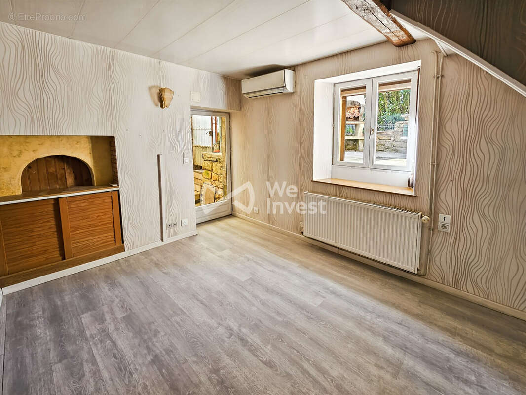 Maison 90 m² à Sapogne-Et-Feucheres  - photo 4