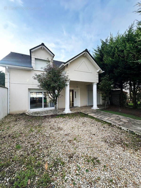 Maison à LES PAVILLONS-SOUS-BOIS