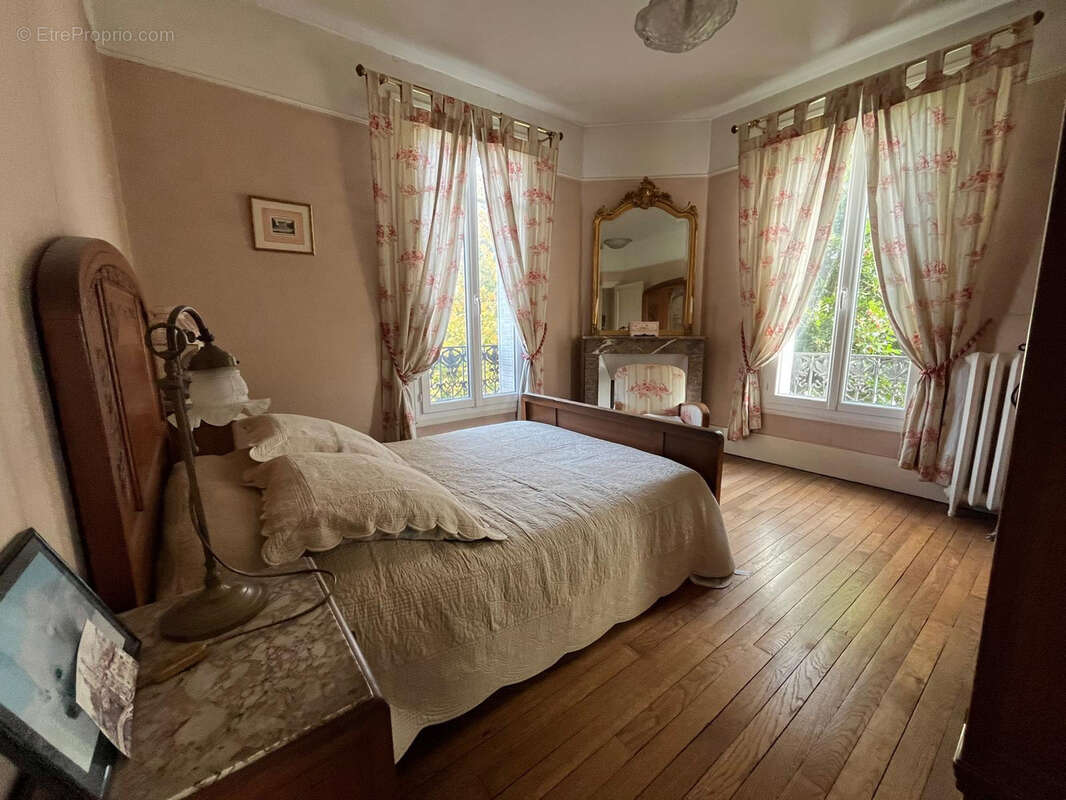 Maison à COUILLY-PONT-AUX-DAMES