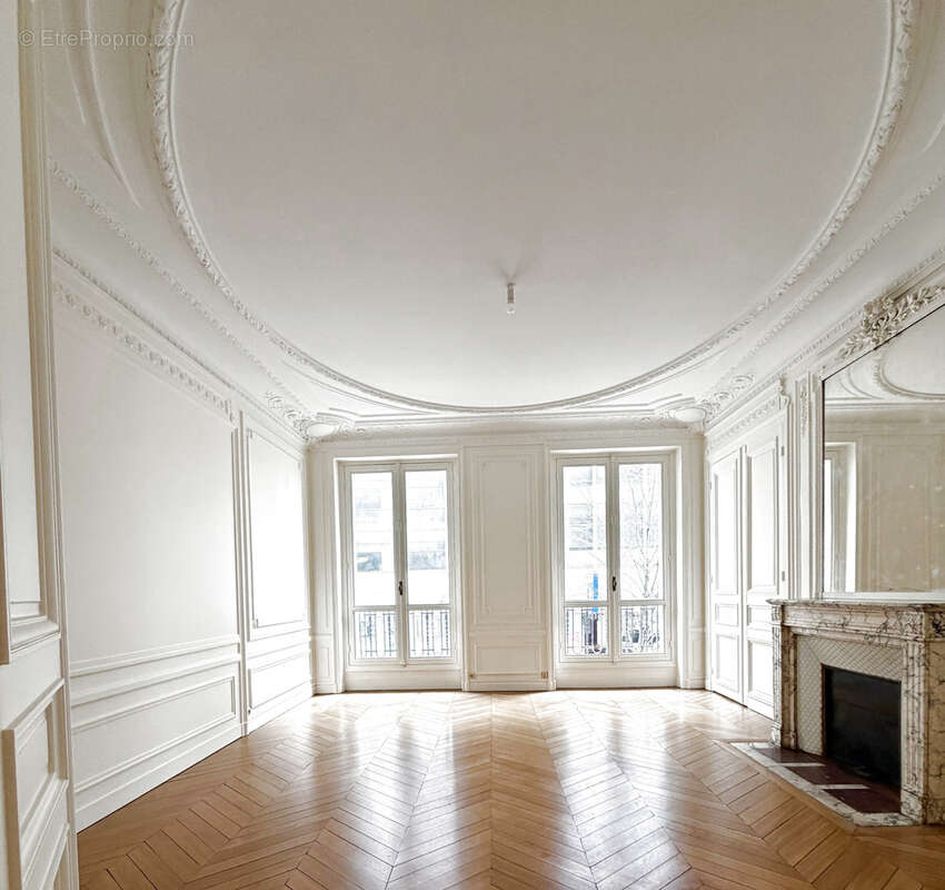 Appartement à PARIS-9E