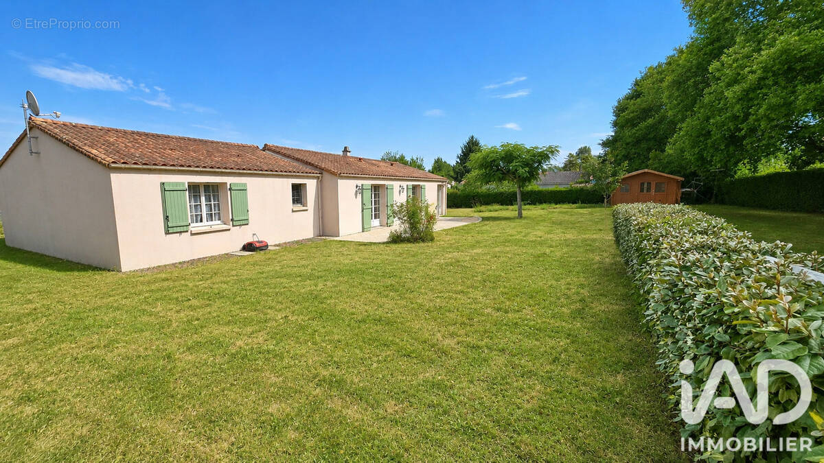 Photo 1 - Maison à FOUSSAIS-PAYRE