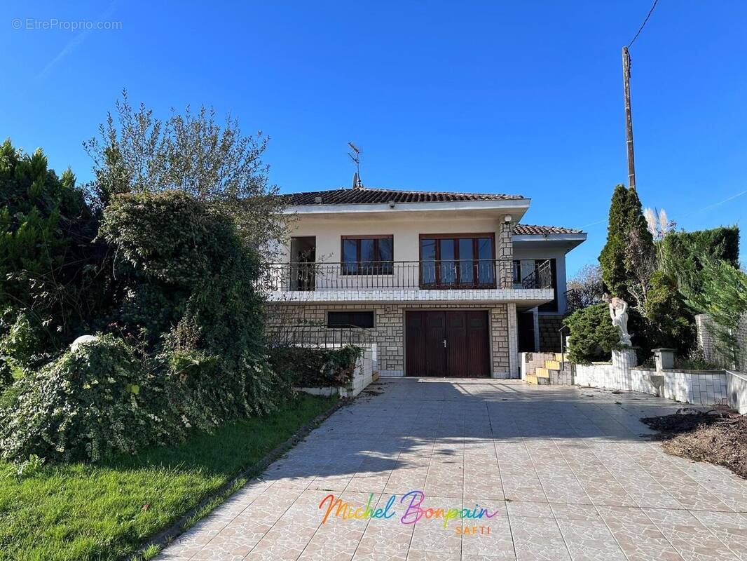 Photo 1 - Maison à MARTIGNAS-SUR-JALLE